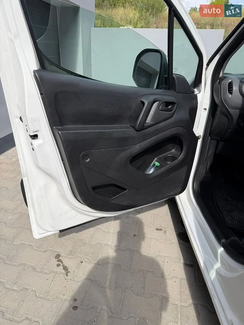 2011 Citroen Berlingo - мініатюра 18