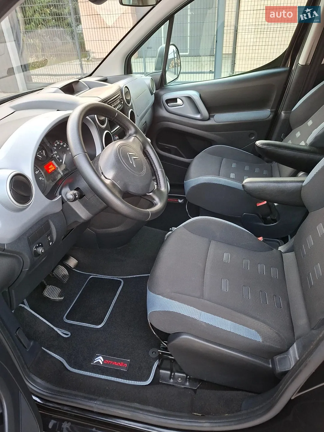 2011 Citroen Berlingo - мініатюра 17