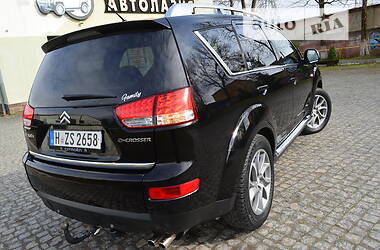 Позашляховик / Кросовер Citroen C-Crosser 2009 в 