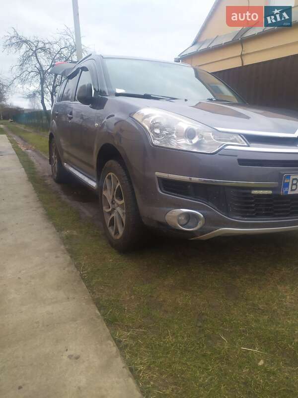 Позашляховик / Кросовер Citroen C-Crosser 2011 в Ратному