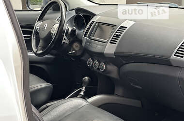 Позашляховик / Кросовер Citroen C-Crosser 2011 в 