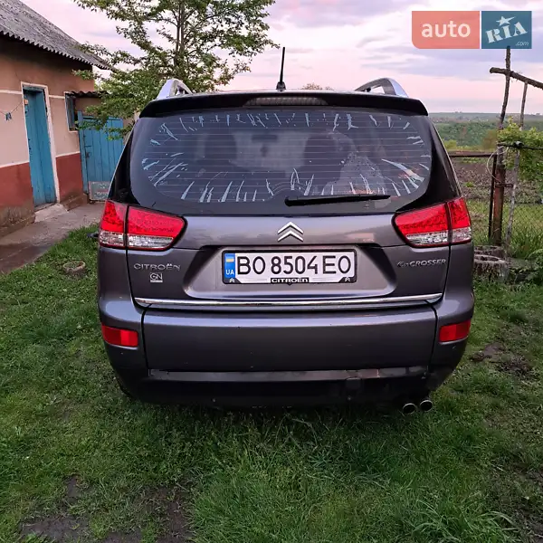 Citroen C-Crosser