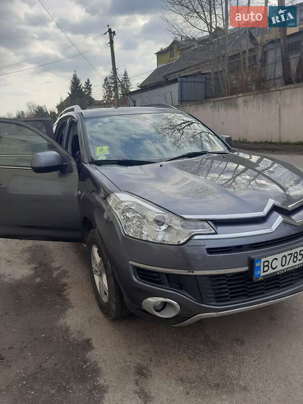 Citroen C-Crosser 2012