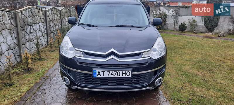 Позашляховик / Кросовер Citroen C-Crosser 2012 в 
