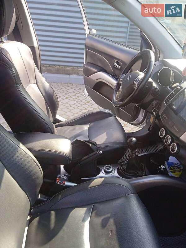 Позашляховик / Кросовер Citroen C-Crosser 2008 в Стрию
