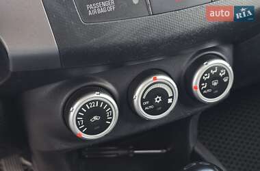 Позашляховик / Кросовер Citroen C-Crosser 2008 в 