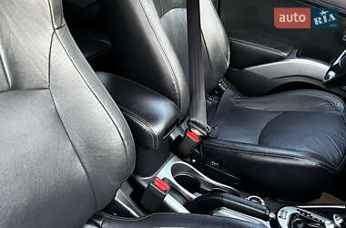 Внедорожник / Кроссовер Citroen C-Crosser 2011 в 