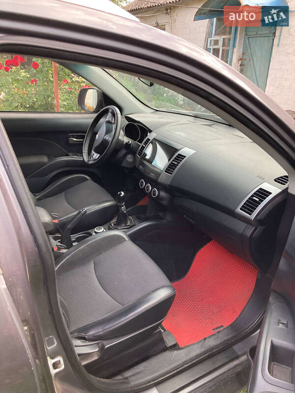 Внедорожник / Кроссовер Citroen C-Crosser 2009 в Вольногорске