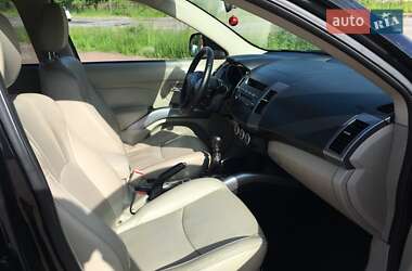 Позашляховик / Кросовер Citroen C-Crosser 2008 в 