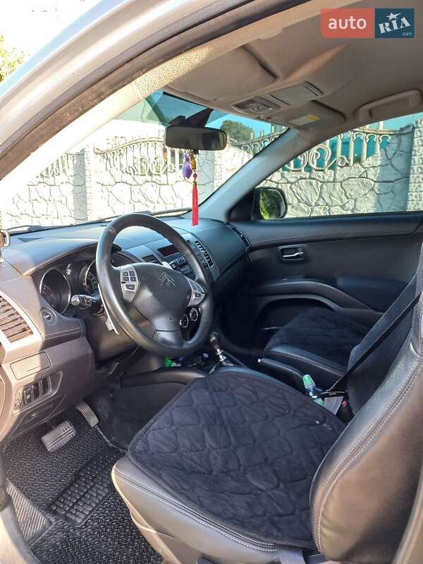 Позашляховик / Кросовер Citroen C-Crosser 2009 в Шумську фото 4 Позашляховик / Кросовер Citroen C-Crosser 2009 в Шумську