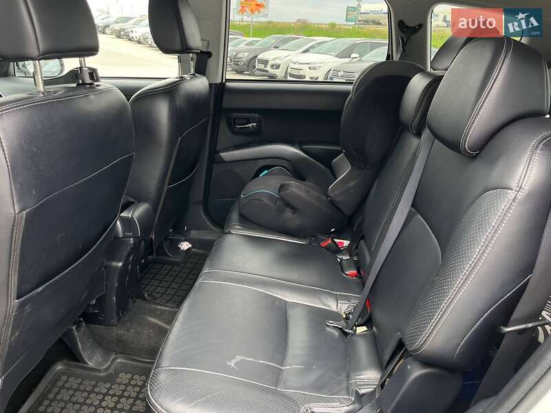 Внедорожник / Кроссовер Citroen C-Crosser 2011 в Львове фото 17 Внедорожник / Кроссовер Citroen C-Crosser 2011 в Львове