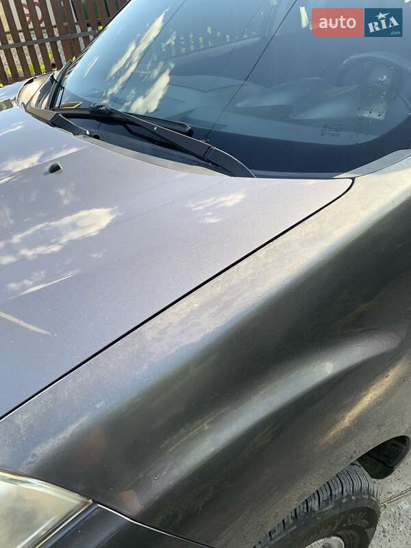 Позашляховик / Кросовер Citroen C-Crosser 2009 в Чернівцях