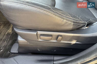 Внедорожник / Кроссовер Citroen C-Crosser 2011 в 