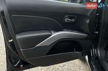 Внедорожник / Кроссовер Citroen C-Crosser 2009 в 