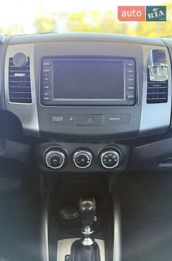 Внедорожник / Кроссовер Citroen C-Crosser 2012 в 