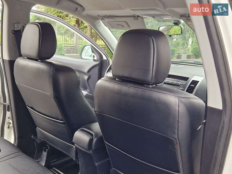 Внедорожник / Кроссовер Citroen C-Crosser 2008 в Золочеве фото 16 Внедорожник / Кроссовер Citroen C-Crosser 2008 в Золочеве