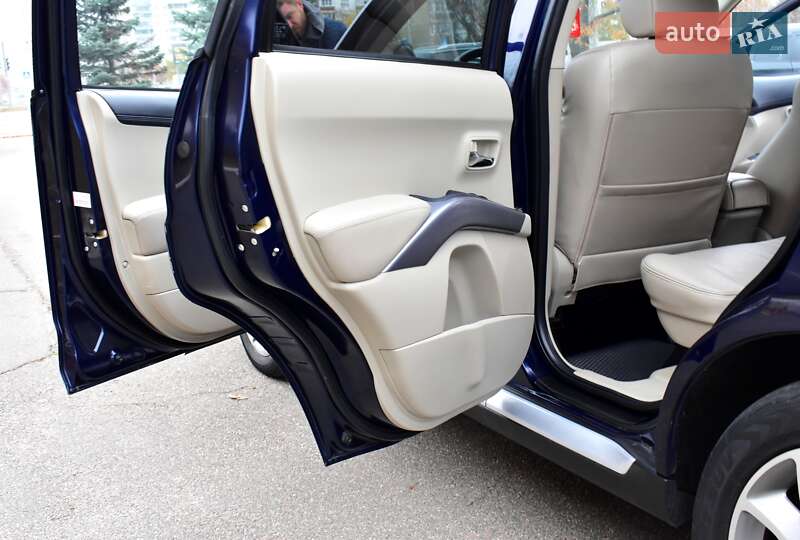 Внедорожник / Кроссовер Citroen C-Crosser 2012 в Киеве