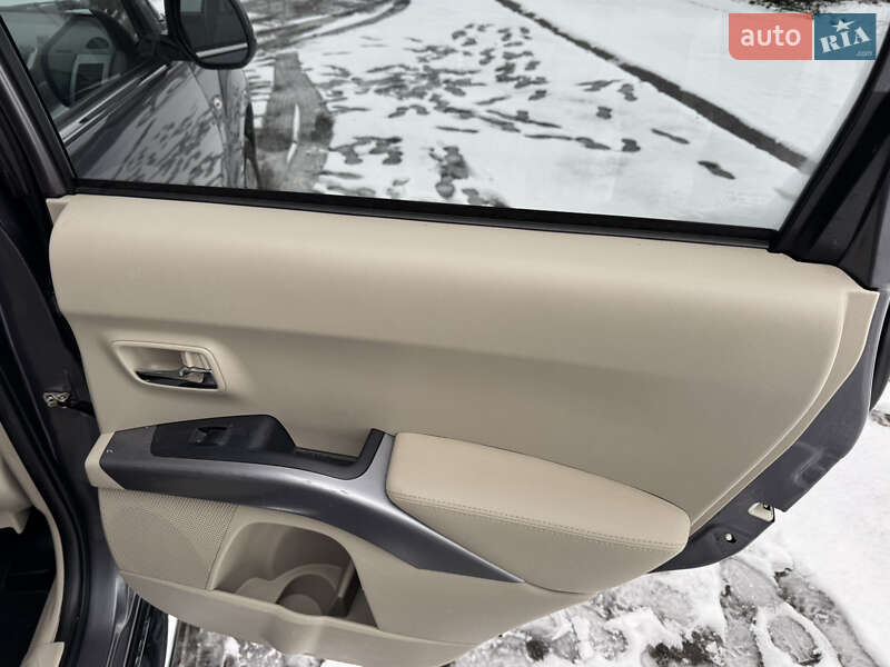 Позашляховик / Кросовер Citroen C-Crosser 2010 в Радивиліві