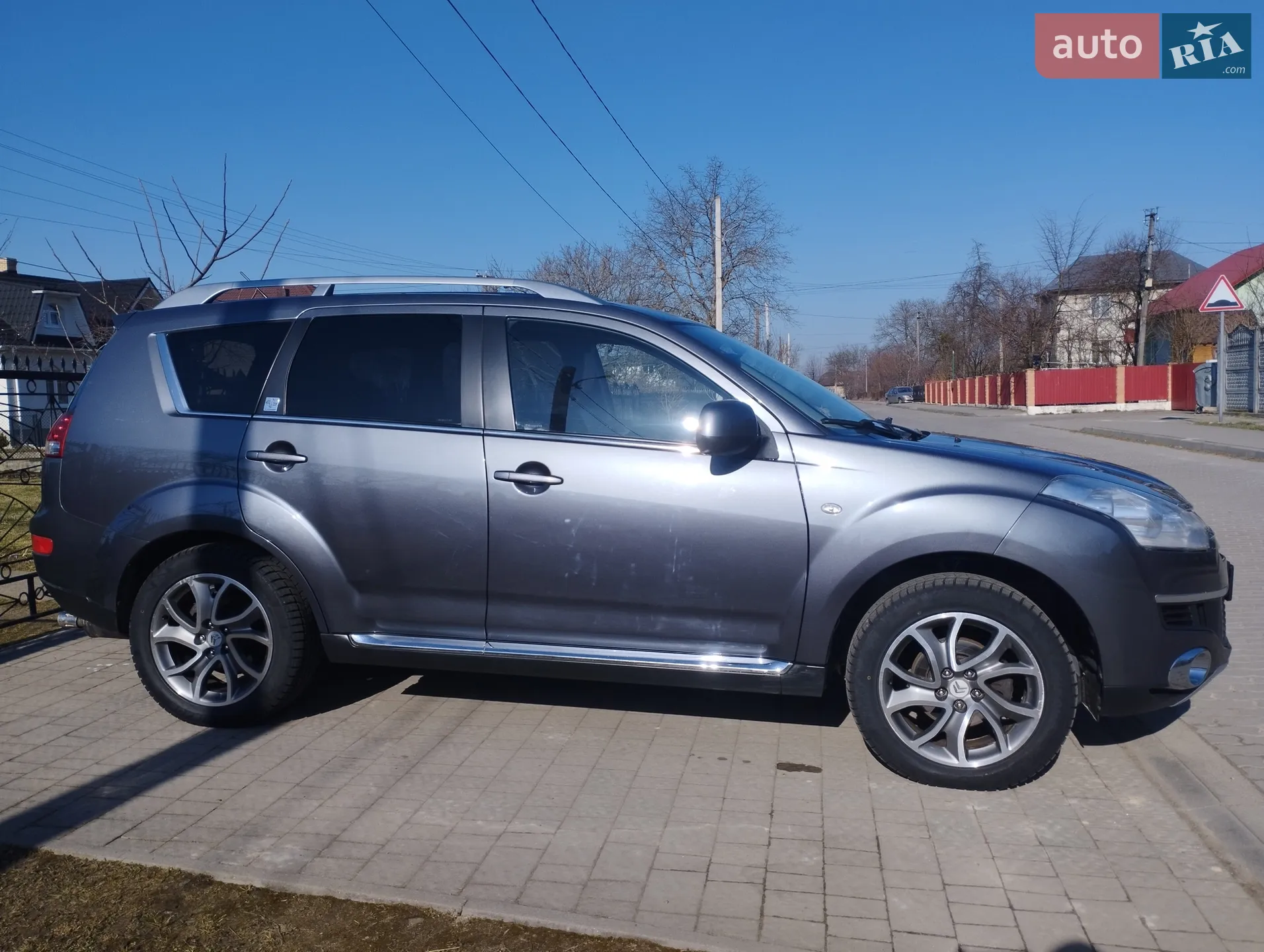 Citroen C-Crosser 2011