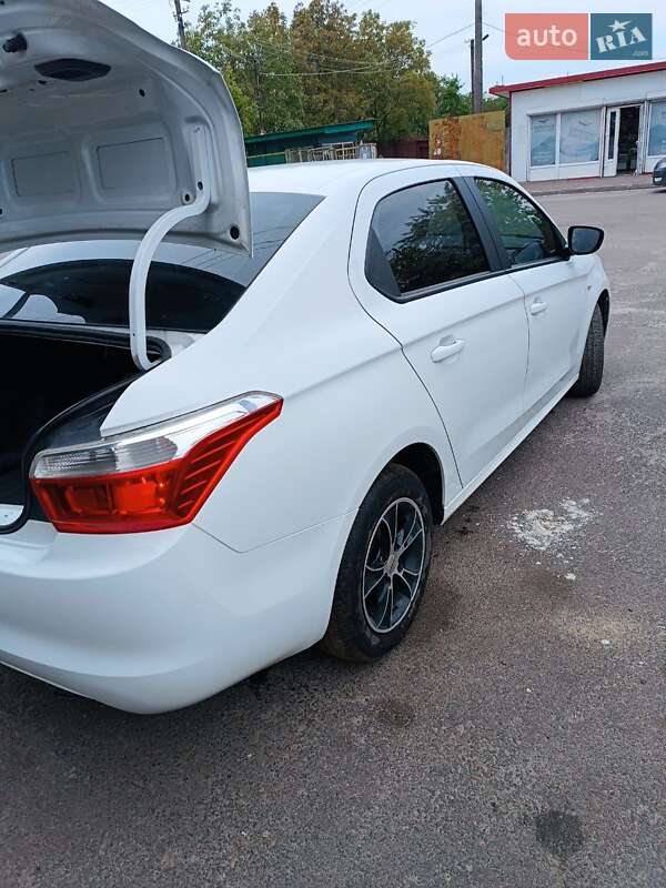 Седан Citroen C-Elysee 2016 в Львове