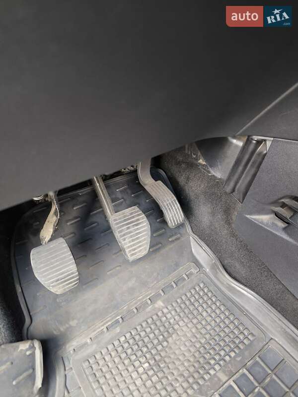 Седан Citroen C-Elysee 2013 в Дніпрі