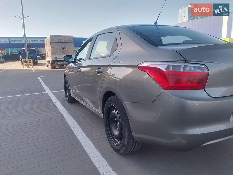 Седан Citroen C-Elysee 2013 в Киеве фото 5 Седан Citroen C-Elysee 2013 в Киеве