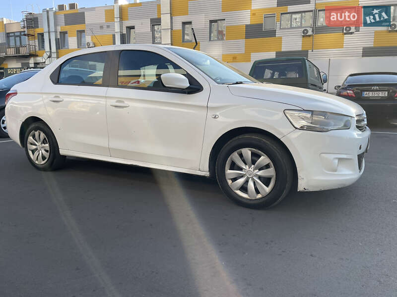 Седан Citroen C-Elysee 2013 в Киеве