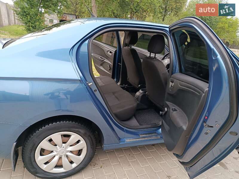 Седан Citroen C-Elysee 2013 в Сумах
