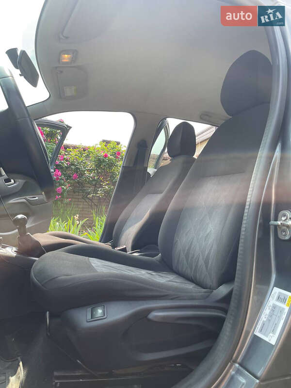 Седан Citroen C-Elysee 2014 в Харькове фото 3 Седан Citroen C-Elysee 2014 в Харькове