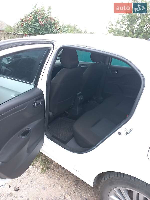 Седан Citroen C-Elysee 2013 в Виннице