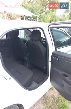 Седан Citroen C-Elysee 2013 в 