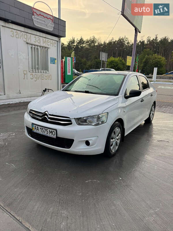 Седан Citroen C-Elysee 2012 в 