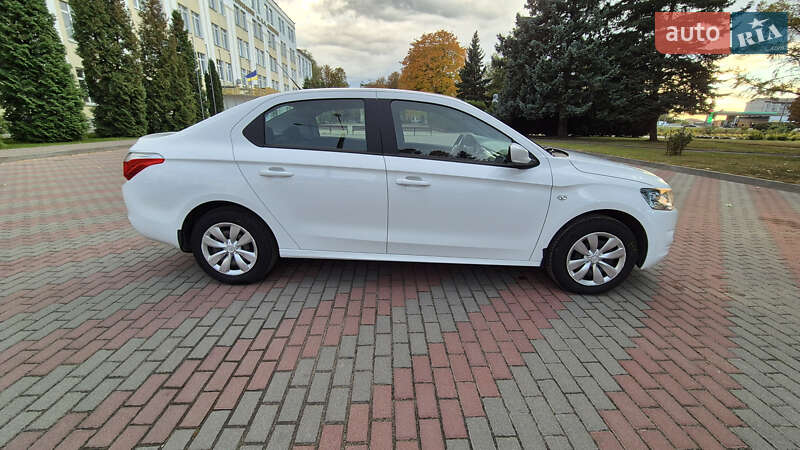 Седан Citroen C-Elysee 2016 в Сумах