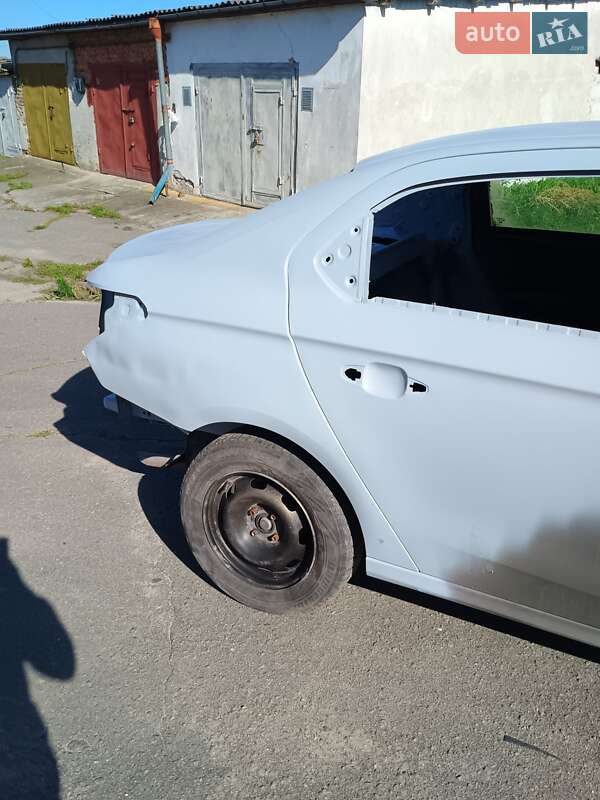 Седан Citroen C-Elysee 2013 в Хмельницком