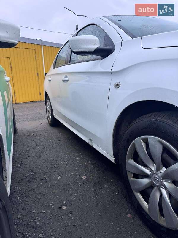 Седан Citroen C-Elysee 2018 в Киеве фото 4 Седан Citroen C-Elysee 2018 в Киеве