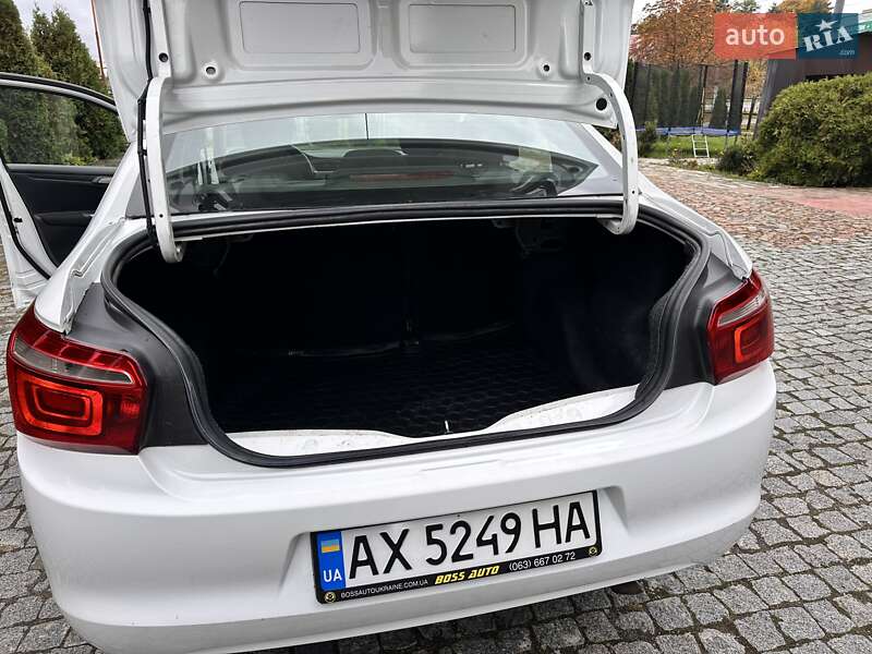 Седан Citroen C-Elysee 2017 в Киеве фото 22 Седан Citroen C-Elysee 2017 в Киеве