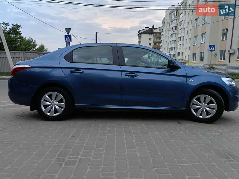 Седан Citroen C-Elysee 2013 в Києві