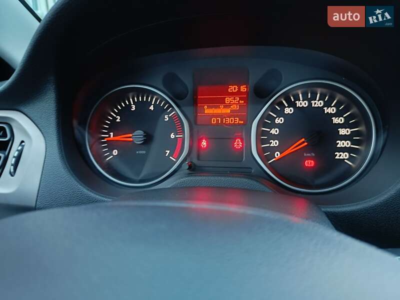 Седан Citroen C-Elysee 2013 в Києві