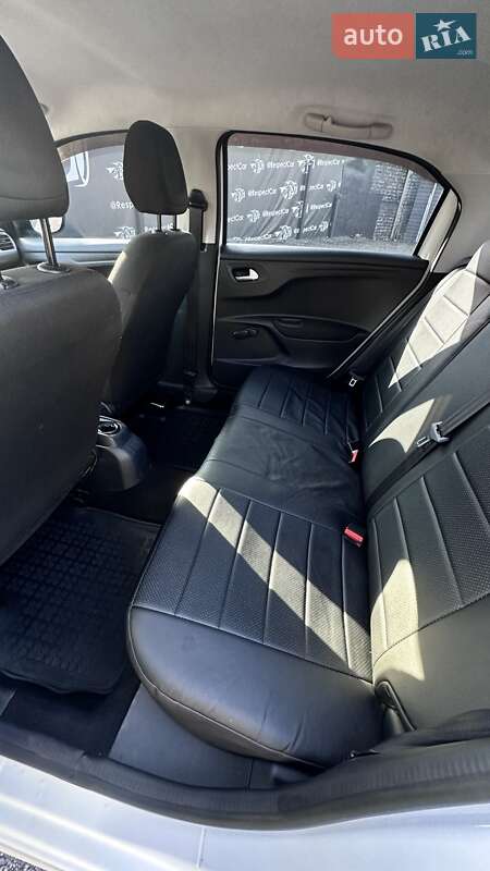 Седан Citroen C-Elysee 2014 в Харкові фото 8 Седан Citroen C-Elysee 2014 в Харкові