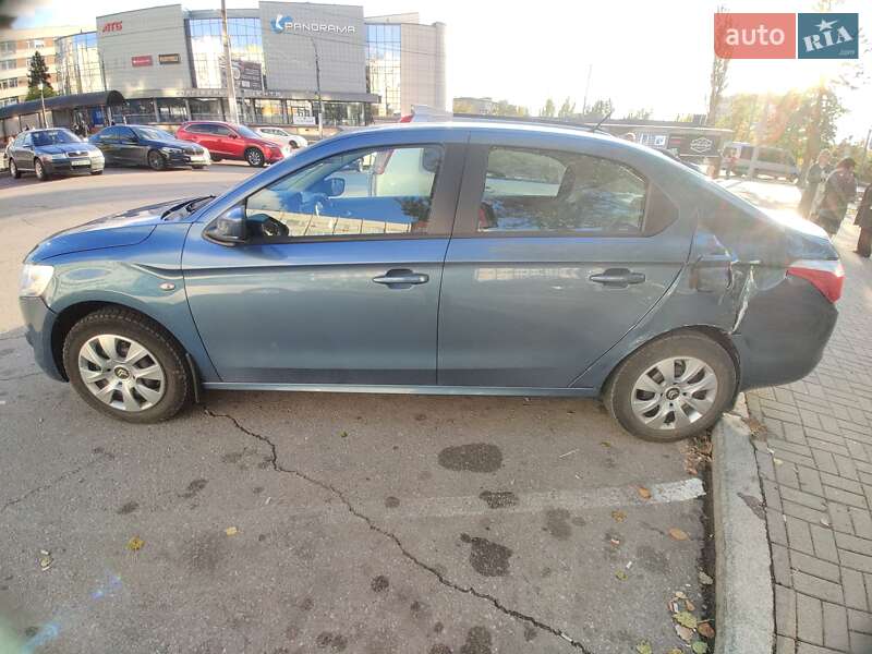 Седан Citroen C-Elysee 2013 в Запорожье фото 5 Седан Citroen C-Elysee 2013 в Запорожье