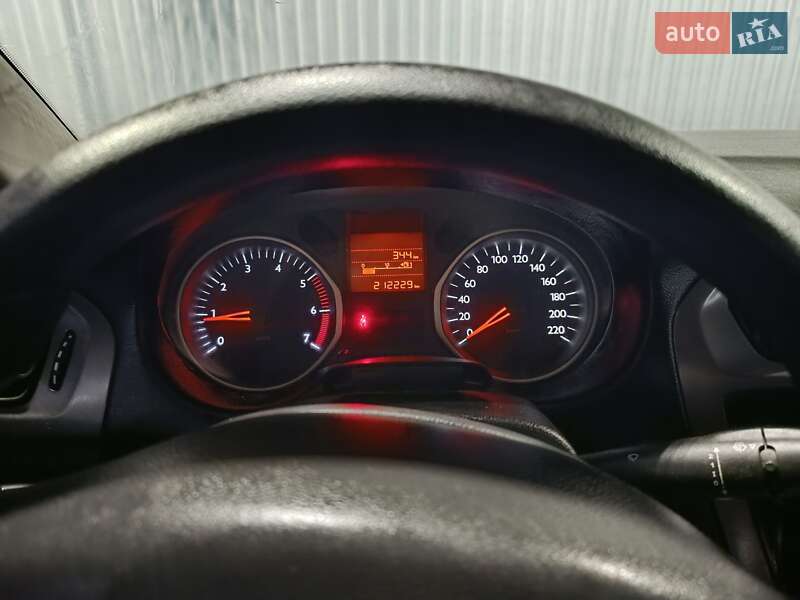 Седан Citroen C-Elysee 2016 в Києві