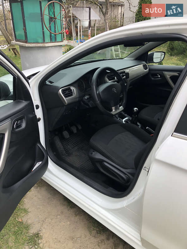 Седан Citroen C-Elysee 2013 в Львове