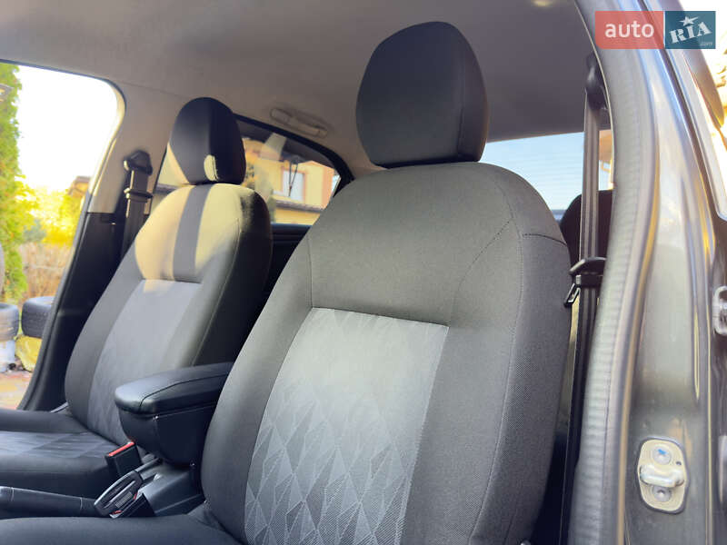 Седан Citroen C-Elysee 2017 в Києві