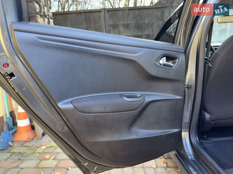 Седан Citroen C-Elysee 2017 в Києві