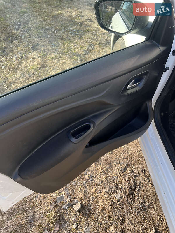 Седан Citroen C-Elysee 2013 в Рокитному фото 10 Седан Citroen C-Elysee 2013 в Рокитному