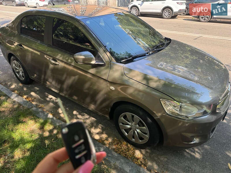 Седан Citroen C-Elysee 2013 в Ладыжине фото 11 Седан Citroen C-Elysee 2013 в Ладыжине