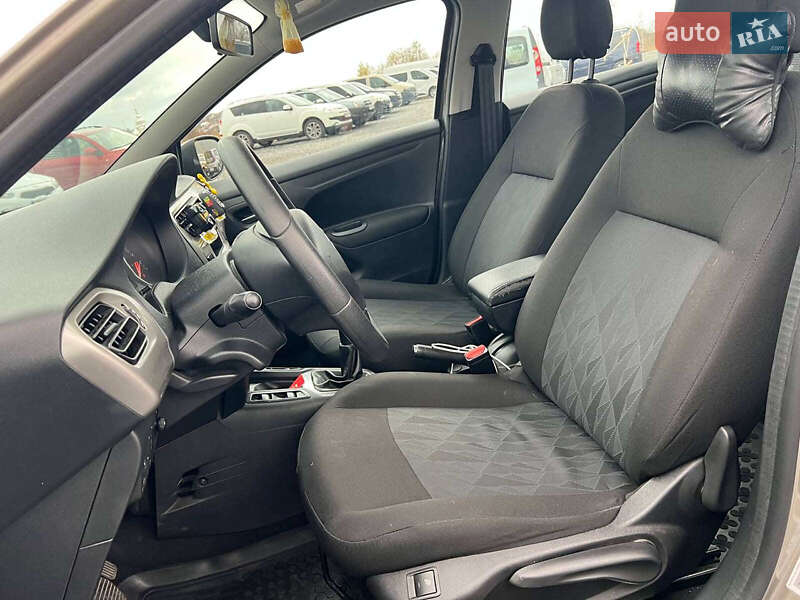 Седан Citroen C-Elysee 2018 в Львове