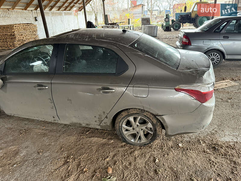 Седан Citroen C-Elysee 2013 в Вижнице фото Седан Citroen C-Elysee 2013 в Вижнице