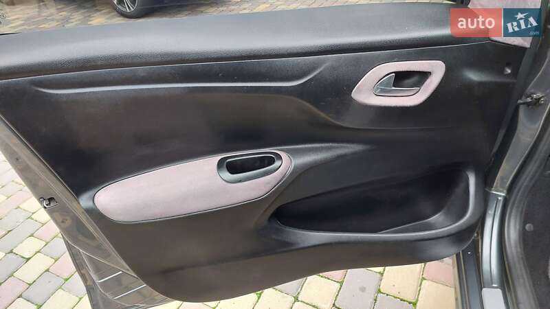 Седан Citroen C-Elysee 2012 в Днепре