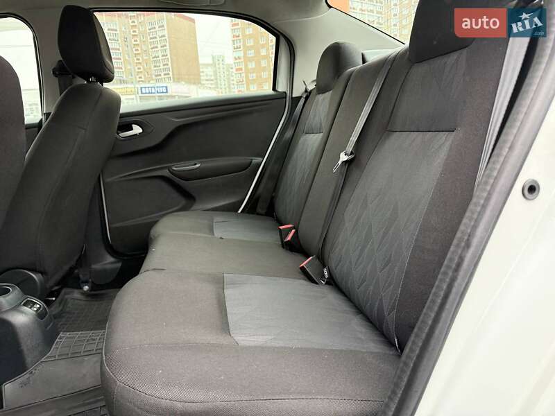 Седан Citroen C-Elysee 2018 в Киеве